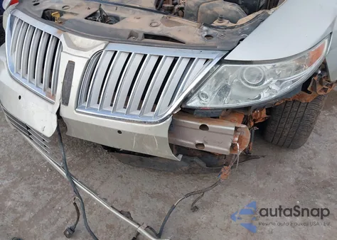 2010 Lincoln Mks z USA, uszkodzony, nr VIN 1LNHL9DR7AG606522